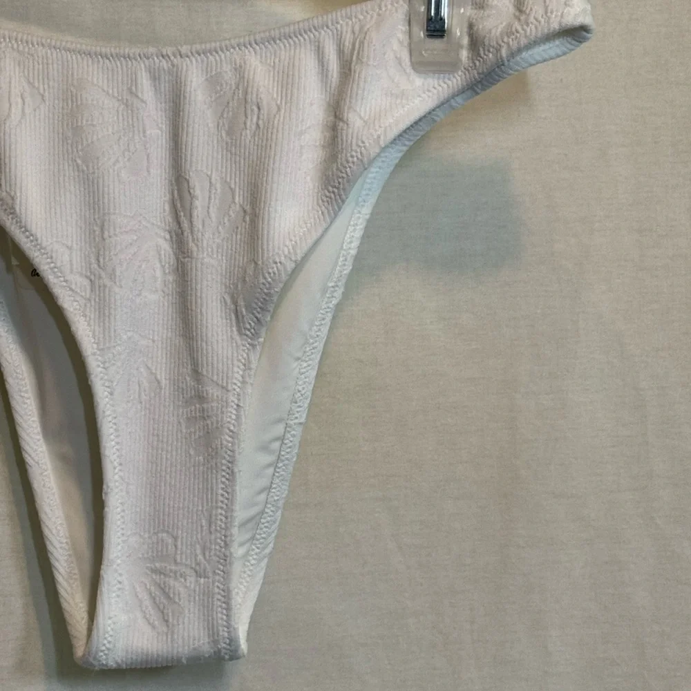 AA-533 Aerie NWT Cheekiest White Summer Swim Bikini‎ Bottoms Size S